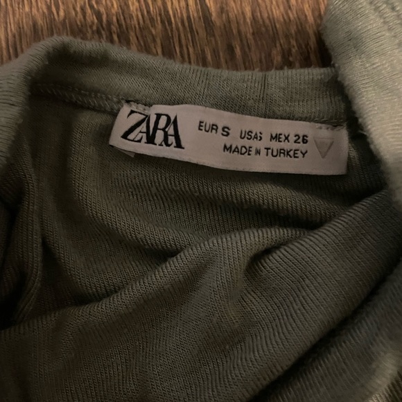 Sage green Zara short sleeve - Picture 2 of 2